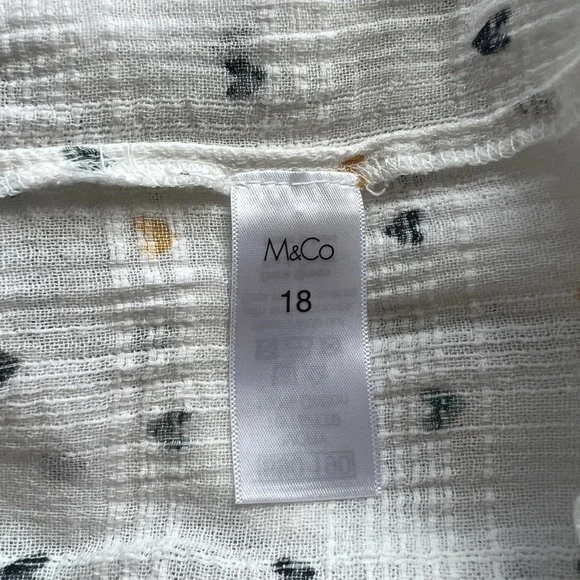 M&CO Heart Print Blouse - Picture 11 of 12